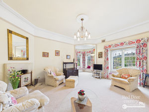 Living Room- click for photo gallery